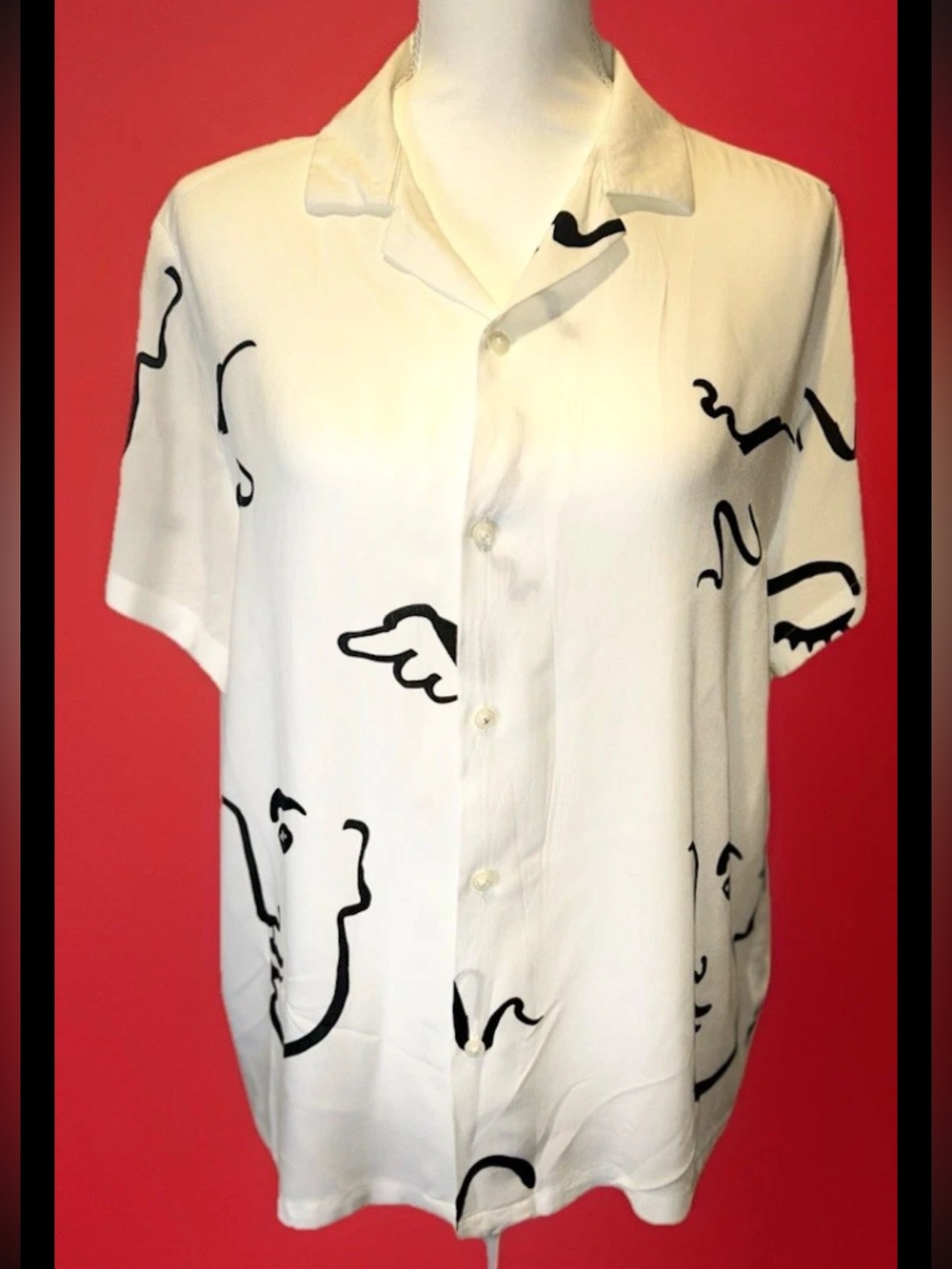 ASOS DESIGN Mens S White Abstract Face Line Art Short Sleeve Camp Collar Shirt